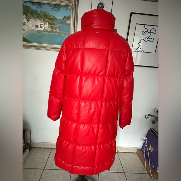 Luxurious Red Leather Puffer Coat by Hugo Boss, VERY rare NEW condition - Picture 6 of 13